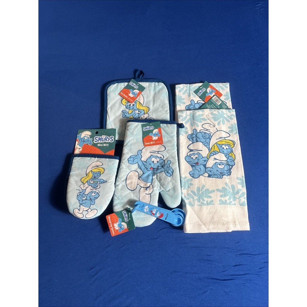 The Smurfs 6 Pc Kitchen Set 2 Towels,Oven& Mini Mitt,Pot Holder,Measuring Spoons